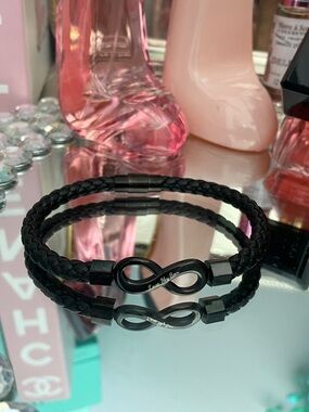 ✨🖤Black Braided Leather Infinity Bracelet - LOVE MY SON🖤✨Preloved